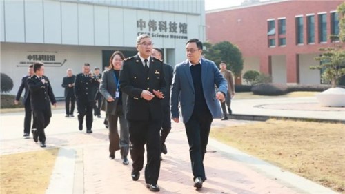 关企共建｜贵阳海关关长、党委书记龙卫东一行调研BWIN必赢铜仁（上市主体）产业基地